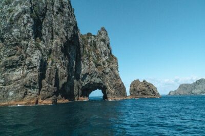 Discover the Bay – Hole in the Rock cruise includes Island Lunch
