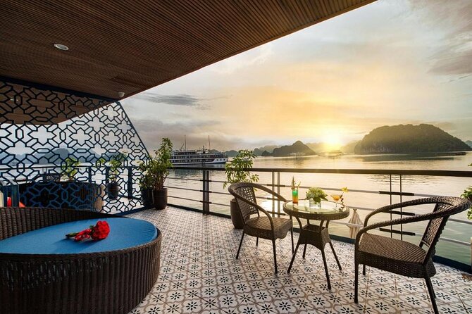 Doris 5 Star Cruise 2 Days 1 Night(Ha Long Bay+Lan Ha Bay) - Dark and Bright Cave by local bamboo boat