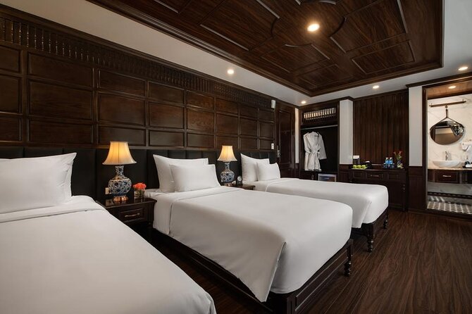 Doris 5 Star Cruise 2 Days 1 Night(Ha Long Bay+Lan Ha Bay) - Check-out, market-style brunch, and the return to Hanoi