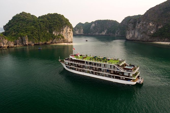 Doris Cruise 5 star cruise 3 days visiting Halong - Lan Ha Bay - Why Lan Ha Bay makes this three-day cruise different