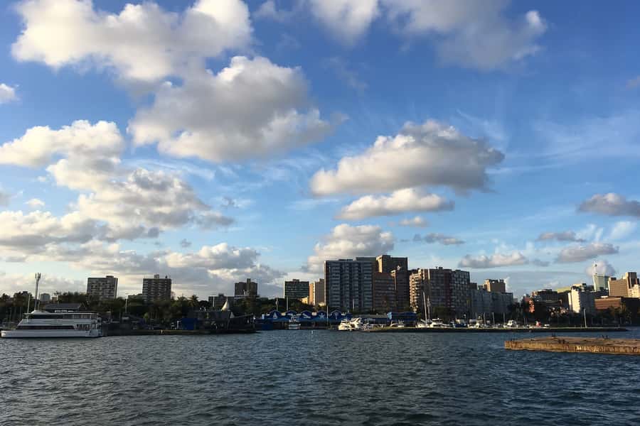 Durban: 30-Minute Harbor Boat Cruise - Tugboats, cargo ships, and dockside work