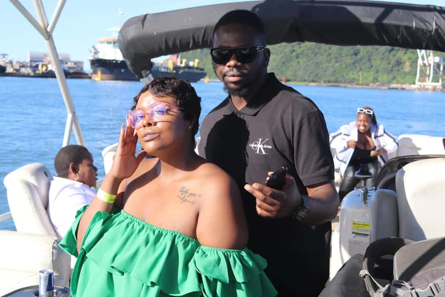 Durban: Pontoon Boat Harbor Cruise - The first view: Durban from the harbor