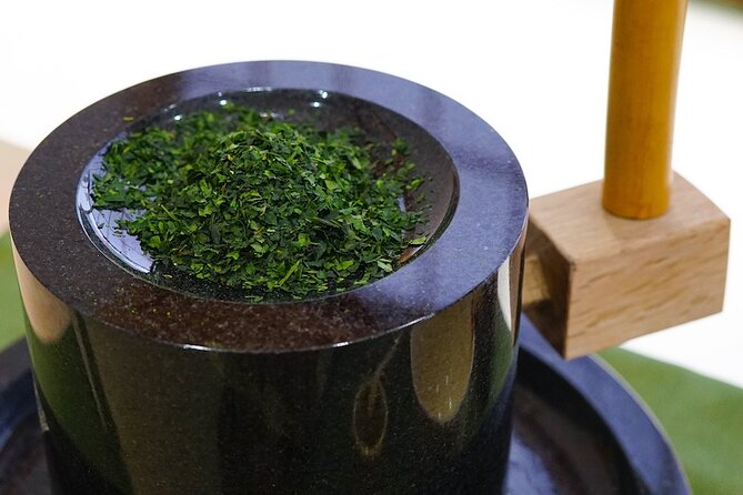 Dynamic Tokyo: Tokyo Tower, Tea Experience, Bay Cruise Day Tour - Buffet lunch and a welcome pause