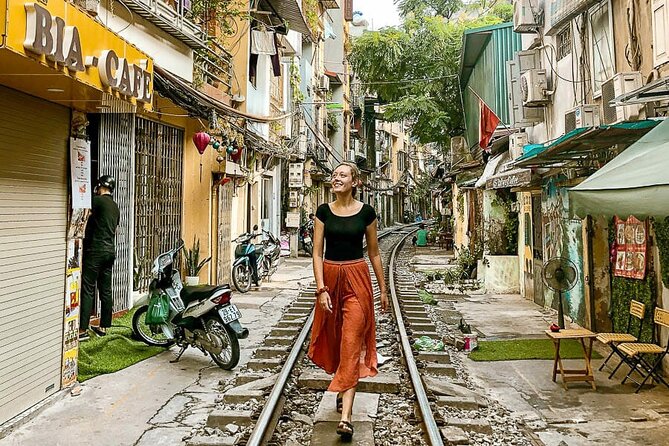 Easy Northern Vietnam In 7 Days: Hanoi - Sapa - Halong Bay - Hanoi begins with temples, politics, and old streets
