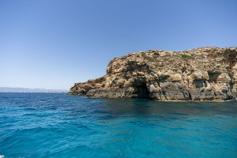 El Arenal, Mallorca: Bay of Palma Boat Tour with Snorkeling - The outbound cruise along Mallorca’s southern coast