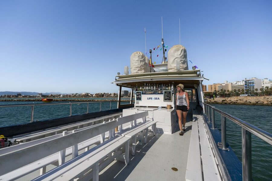 El Arenal, Mallorca: Bay of Palma Boat Tour with Snorkeling - Who will enjoy this most?