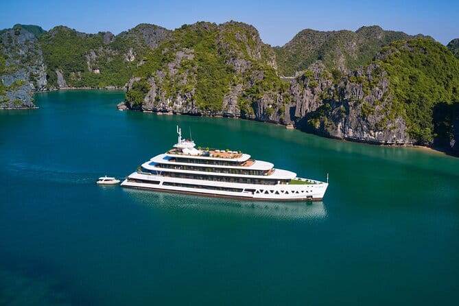 Emeraude Cruise 2 days 1 night Ha Long Bay Tour - Sung Sot Cave, Ha Long Bay’s major cave stop