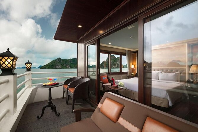 Exploring Halong Bay with 2-Day Cruise - Lunch and the first views from the boat