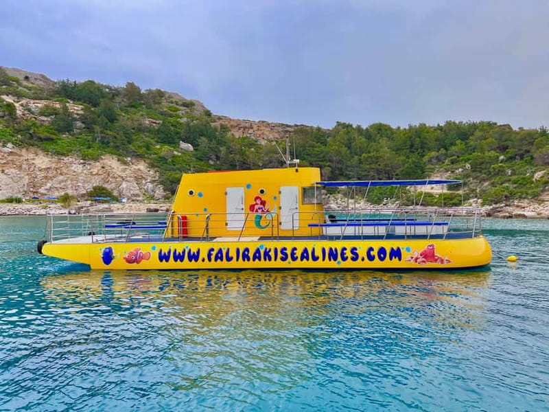 Faliraki: Yellow Sub Cruise to Anthony Quinn Bay & the Caves - The yellow semi-submarine cabin