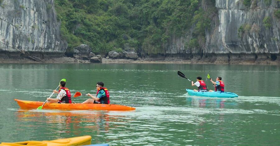 From Cat Ba: Amazing Sunset Boat Tour in Lan Ha Bay - Why this afternoon works so well