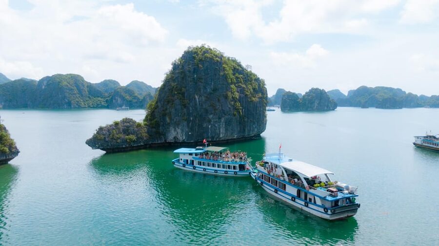 From Cat Ba: Amazing Sunset Boat Tour in Lan Ha Bay - What the $23 price really covers