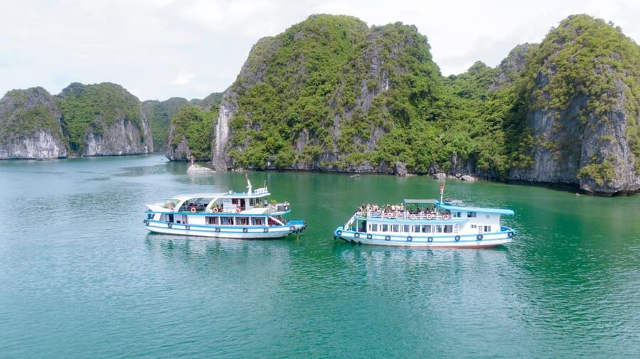 From Cat Ba: Amazing Sunset Boat Tour in Lan Ha Bay - Timing, comfort, and the guide