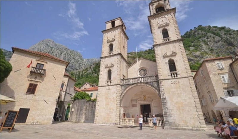 From Dubrovnik: Montenegro Day Trip with Cruise in Kotor Bay - Our Lady of the Rocks and the optional boat ride