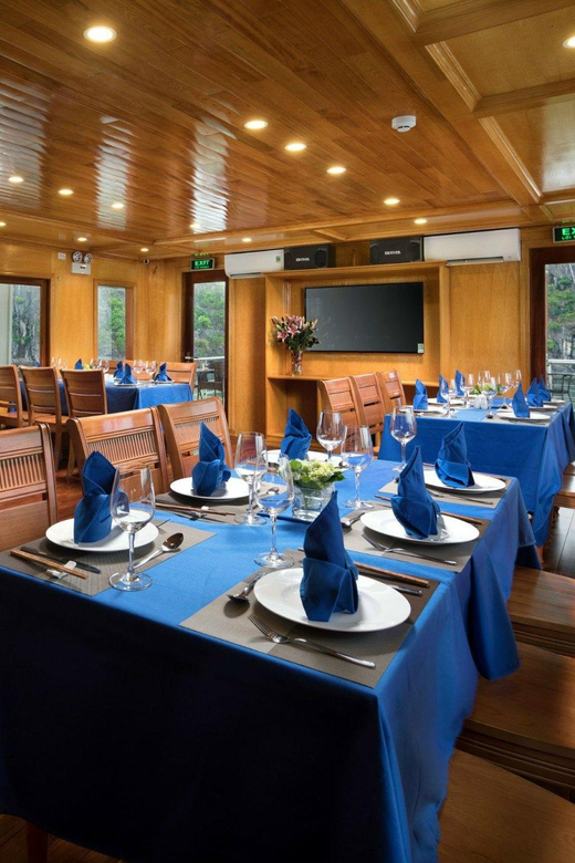 From Ha Noi : 3-Days Lan Ha Bay, Ninh Binh Small Group Tour - Day one: Hanoi to Lan Ha Bay by way of Cat Ba
