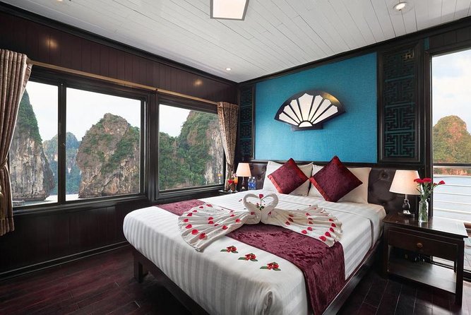 From Hanoi: 2-Day Halong Bay Relaxing Tour with 4-Star Cruise - Meals and life aboard the 4-star junk