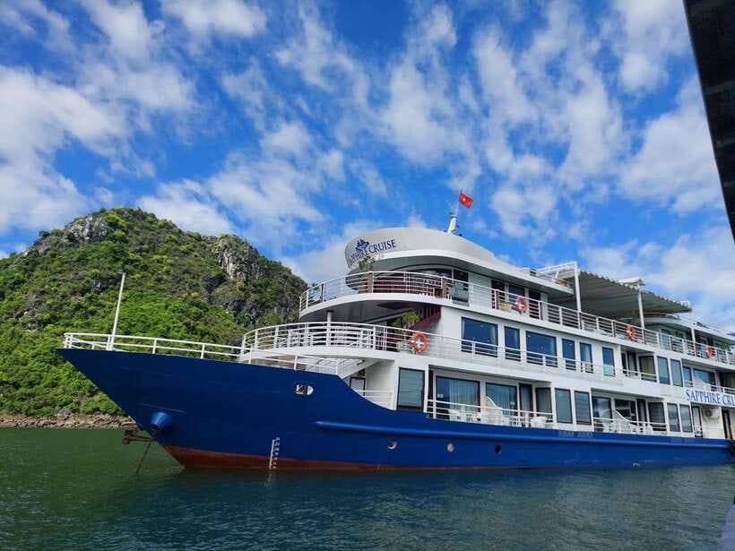 From Hanoi: 2-Day Halong Sapphire Cruise with Balcony Cabin - What makes this cruise worth your time