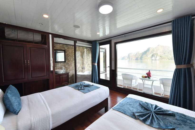From Hanoi: 2-Day Halong Sapphire Cruise with Balcony Cabin - The guide can shape the whole experience