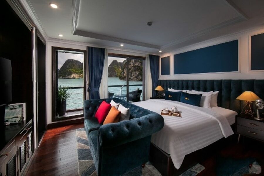From Hanoi: 2-Day Lan Ha Bay 5-Star Cruise with Balcony - The service and communication