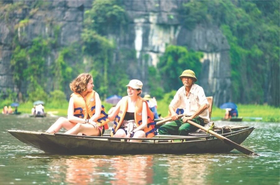 From Hanoi: 2-Day Ninh Binh & Ha Long Bay Sightseeing Tour - Sunset party on the return cruise