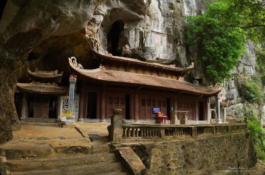 From Hanoi: 2-Day Ninh Binh & Ha Long Bay Sightseeing Tour - Mua Cave and the 500-step viewpoint