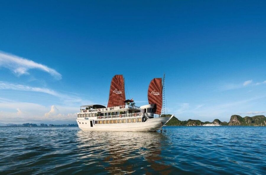 From Hanoi: 3-Day and 2-Night Cruise Stay at Bai Tu Long Bay - Leaving Hanoi and reaching the bay