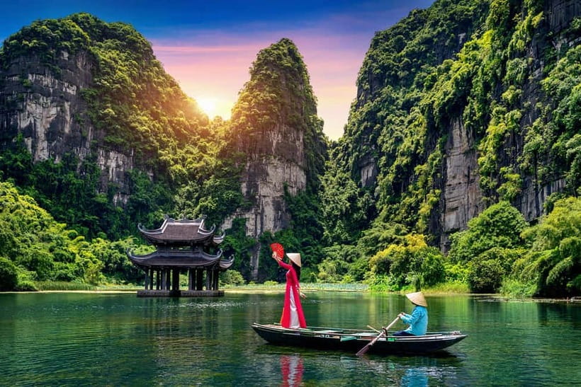 From Hanoi: 3-Day Luxury Tour Ninh Binh & Ha Long Bay Cruise - From Hanoi to Hoa Lu by limousine