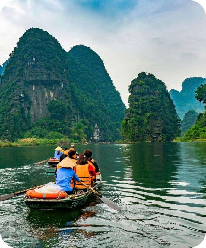From Hanoi: 3 Day Ninh Binh & Ha Long-Lan Ha 5 Star Cruise - Day 3: Hoa Lu, village cycling, and Trang An