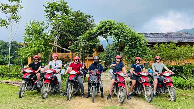 From Hanoi: 5 Day NINH BINH -HA LONG BAY- HA GIANG LOOP tour - Day 2: A full Ha Long Bay cruise before the night bus