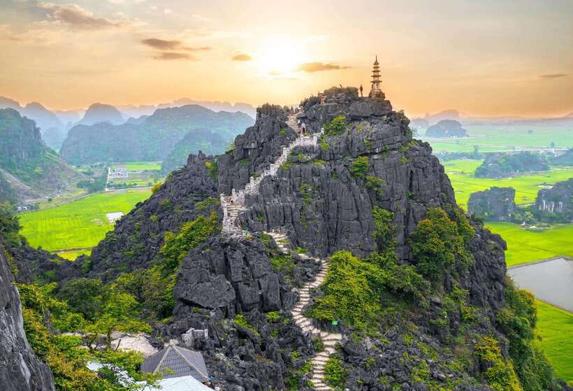 From Hanoi: 5 Day NINH BINH -HA LONG BAY- HA GIANG LOOP tour - Day 4: Ma Pi Leng Pass and Tu San Canyon