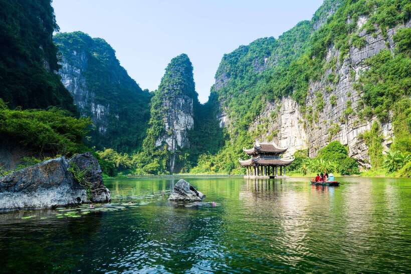 From Hanoi: 5 Day NINH BINH -HA LONG BAY- HA GIANG LOOP tour - Who should choose this trip?