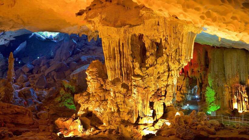 From Hanoi: Explore Ha Long Bay Full Day - Titop Island’s climb and clear-water swim