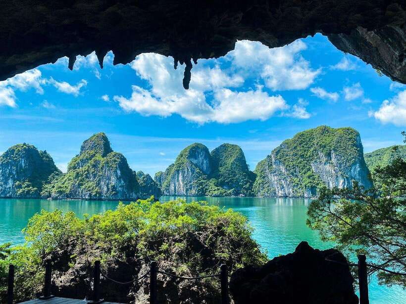 From Hanoi: Ha Long Bay 1 Day Tour With A Small Group - From Hanoi to Tuan Chau Port