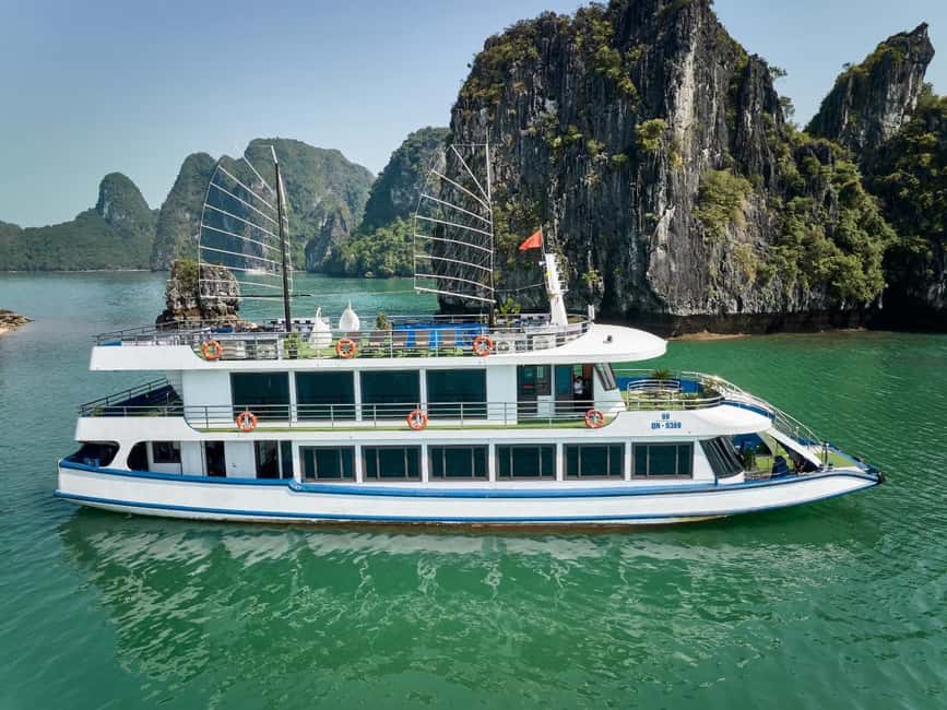 From Hanoi: Ha Long Bay Cruise with Lunch - Sung Sot Cave and its stalactites