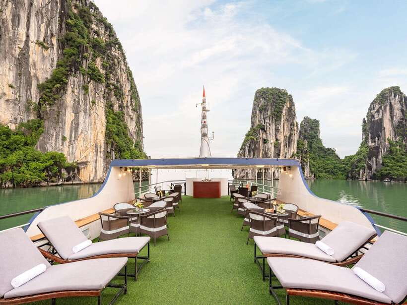 From Hanoi: Ha Long Bay Full-Day Luxury Cruise - What to pack for the day