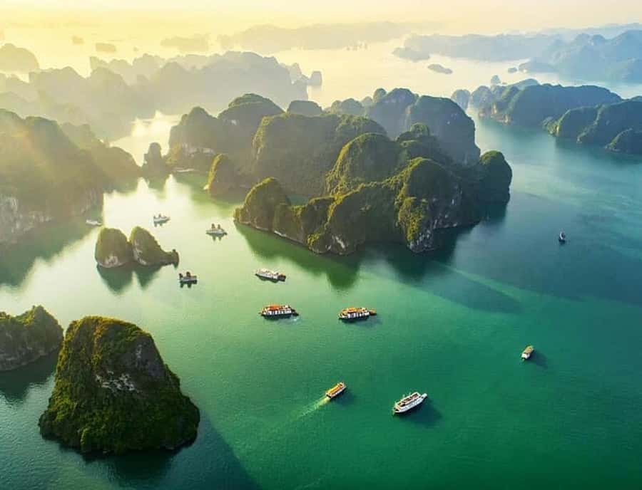 From Hanoi: Ha Long Bay Luxury Day Cruise with Food & Kayak - Key points to know before booking