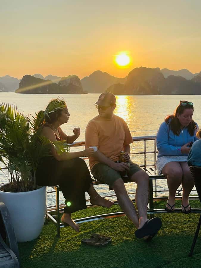 From Hanoi: Ha Long Bay Luxury Day Cruise with Food & Kayak - Titop Island for views and a swim