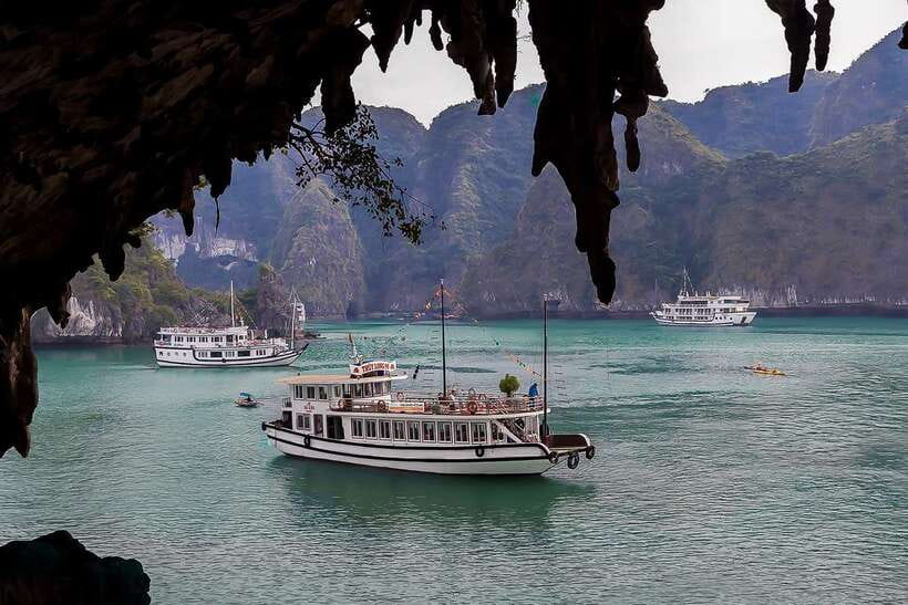 From Hanoi: Ha Long Bay Save-Cost Tours - Big & Small Groups - The Hanoi pickup and highway ride
