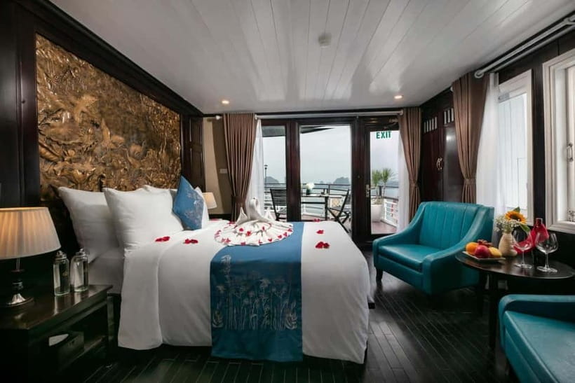 From Hanoi/Ha Long:La Regina 4 star cruise - Bai Tu Long Bay - Starting from Hanoi and boarding at 12:15