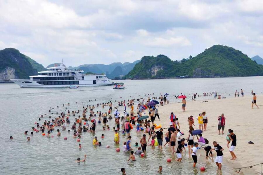 From Hanoi: Halong Bay 1 Day Trip Visit Cave, Island, Kayak - What this $47 Halong Bay day trip really offers