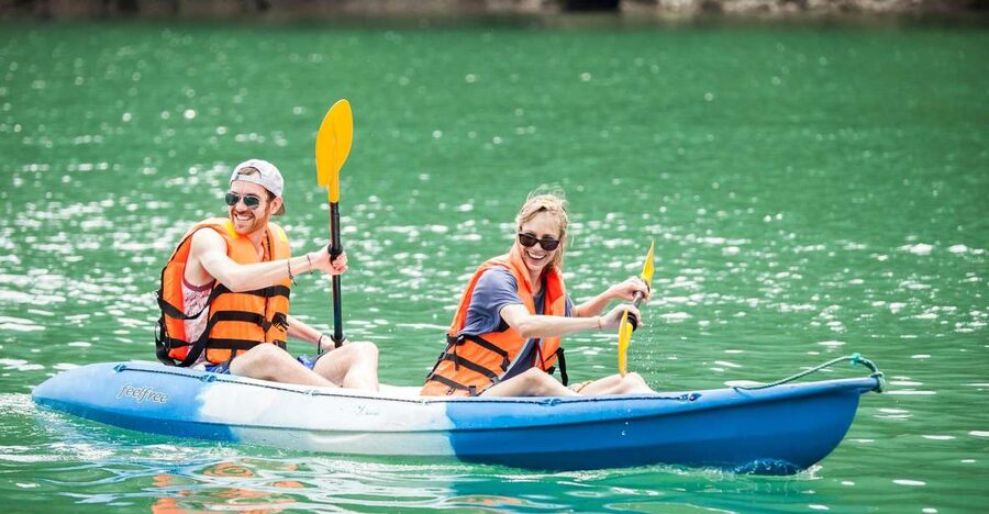 From Hanoi: Halong Bay 1 Day Trip Visit Cave, Island, Kayak - The Hanoi pickup and long road to Tuan Chau