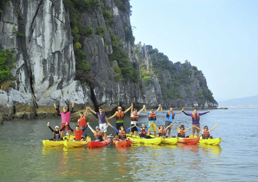 From Hanoi: Halong Bay Day Trip with Lunch and Transfers - Key points to know before booking