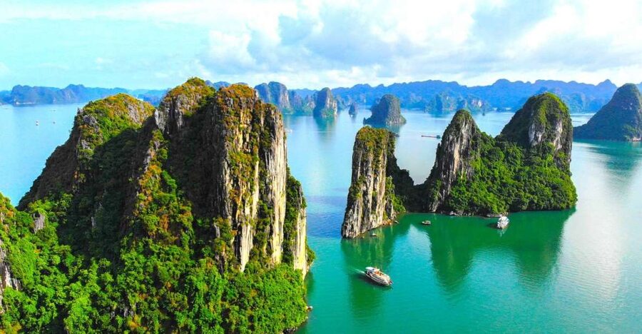 From Hanoi: Halong Bay Day Trip with Lunch and Transfers - Tuan Chau Harbor and lunch on the boat