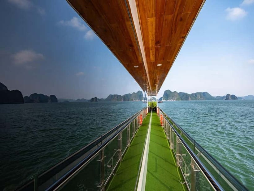 From Hanoi: Halong bay Luxury tour on 5 star cruise - Sung Sot Cave at Bo Hon Island