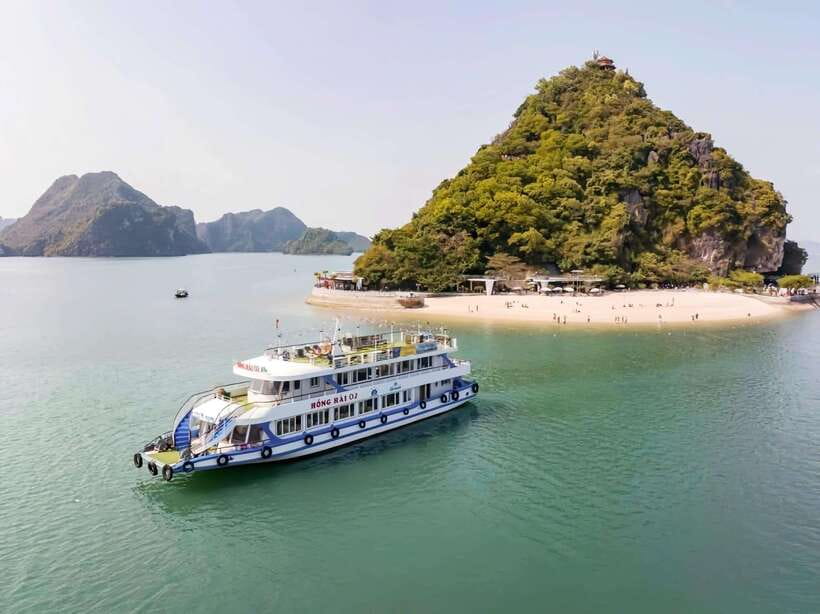 From Hanoi: Halong Bay, Sung Sot ,Titop Island & Luon Cave - Leaving Hanoi on the highway