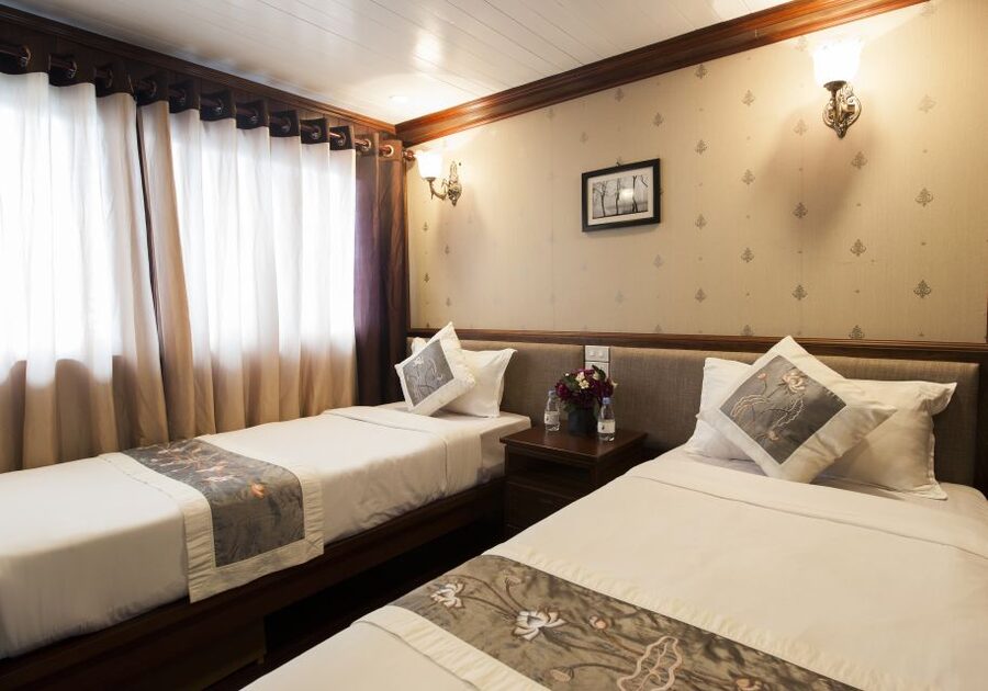 From Hanoi: Halong Explorer 3-Day Deluxe Cruise - Why two nights are worth paying for