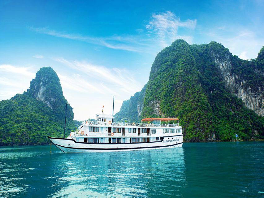 From Hanoi: Halong Explorer 3-Day Deluxe Cruise - Day one: Luon Cave and the climb at Titop Island