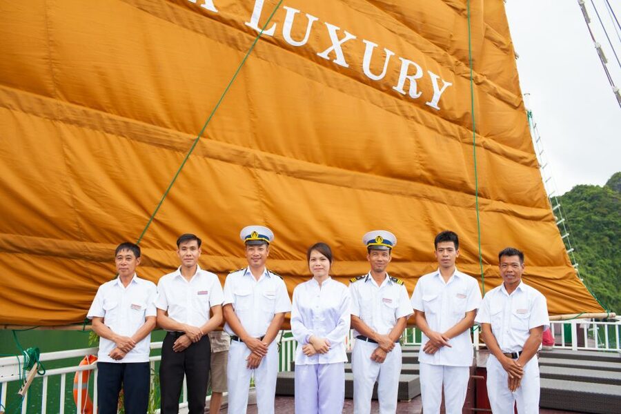 From Hanoi: Halong Explorer 3-Day Deluxe Cruise - Day two: Ba Trai Dao Beach and the quieter southern bay