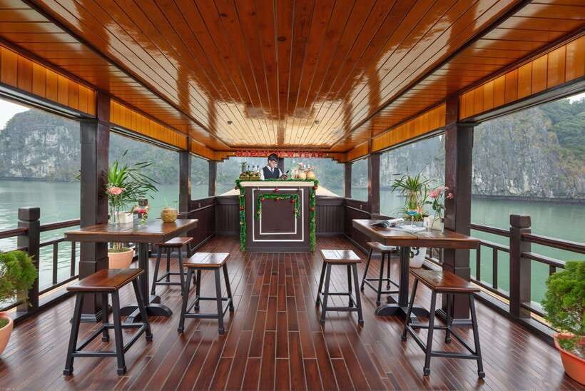 From Hanoi: Lan Ha Bay | Kayaking, Sightseeing, Cruise Trip - Why Lan Ha Bay feels different from Ha Long Bay
