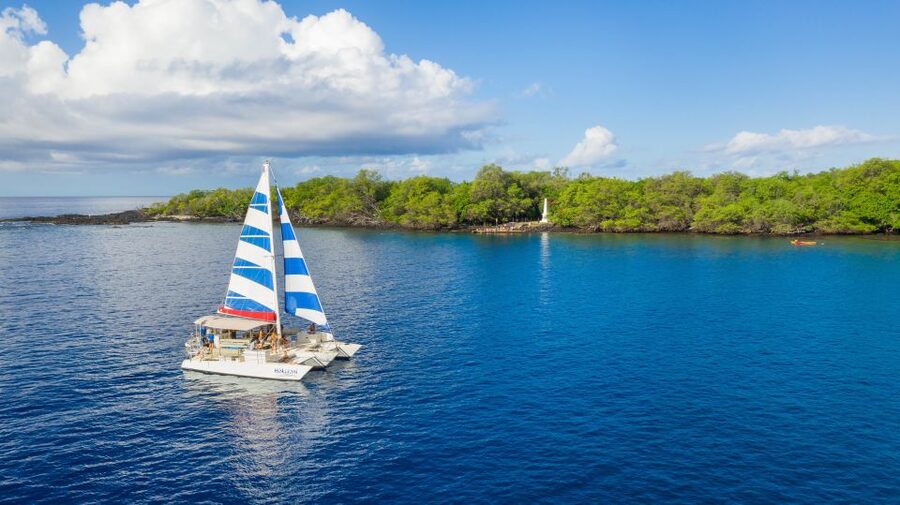 From Keauhou Bay: Snorkel Cruise to Captain Cook's Monument - Snorkeling around Captain Cook’s Monument