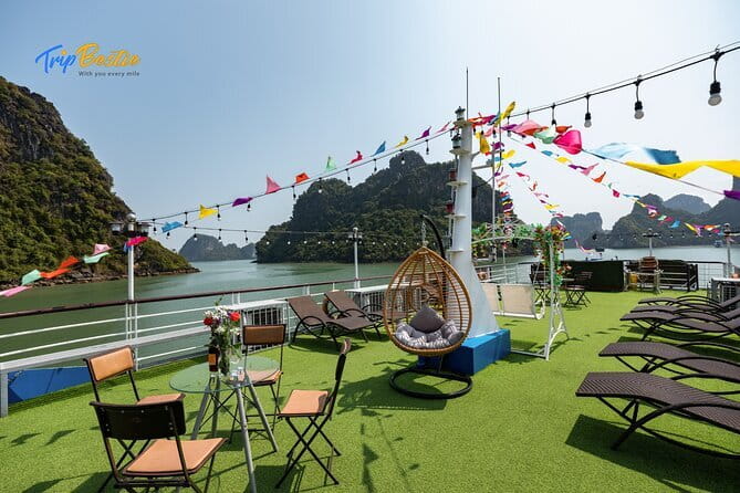 From Ninh Binh: 1 Day Ha Long Bay Deluxe Cruise Tour - Sung Sot Cave and the Main Walk